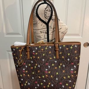 Michael Kors jet set airplane tote purse